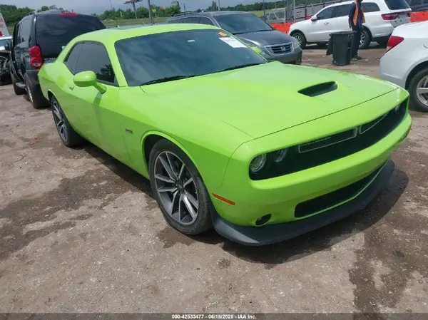 2C3CDZBT2PH628830 2023 DODGE CHALLENGER - Image 1