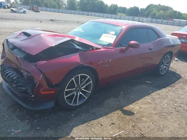 2C3CDZBT2PH654425 2023 DODGE CHALLENGER - Image 2