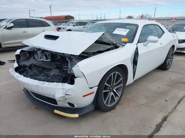 2C3CDZBT2PH662587 2023 DODGE CHALLENGER - Image 2