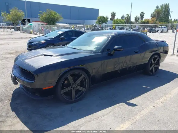 2C3CDZBT3JH132006 2018 DODGE CHALLENGER - Image 2