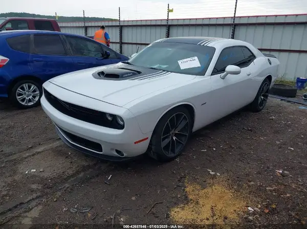 2C3CDZBT3JH182775 2018 DODGE CHALLENGER - Image 2