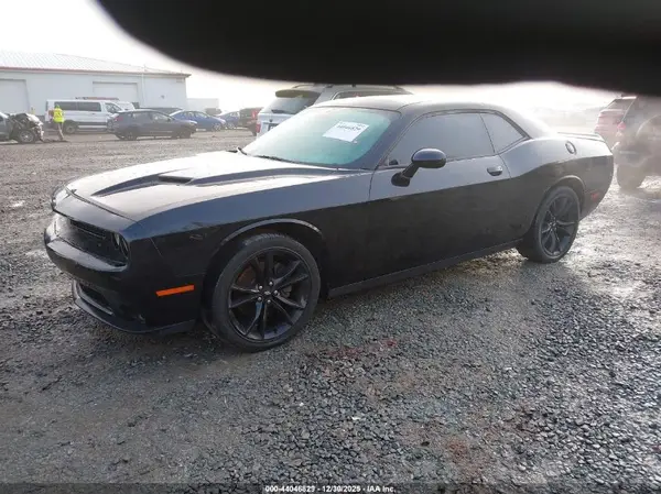 2C3CDZBT3JH256521 2018 DODGE CHALLENGER - Image 2
