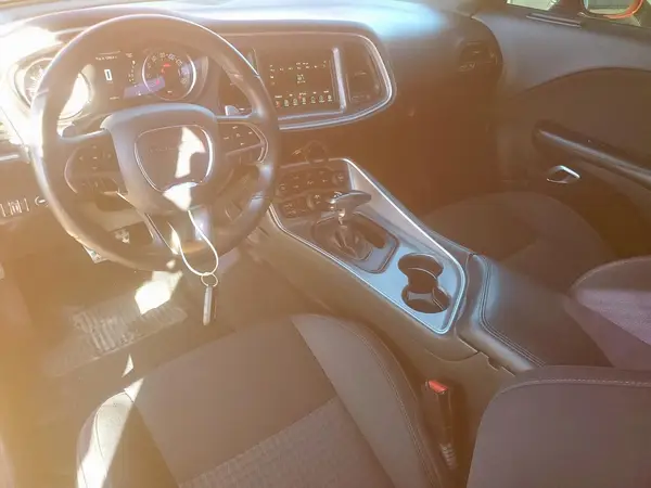 2C3CDZBT3KH617070 2019 DODGE CHALLENGER - Image 8