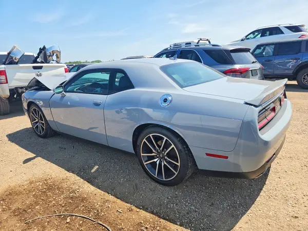 2C3CDZBT3LH240225 2020 DODGE CHALLENGER - Image 2
