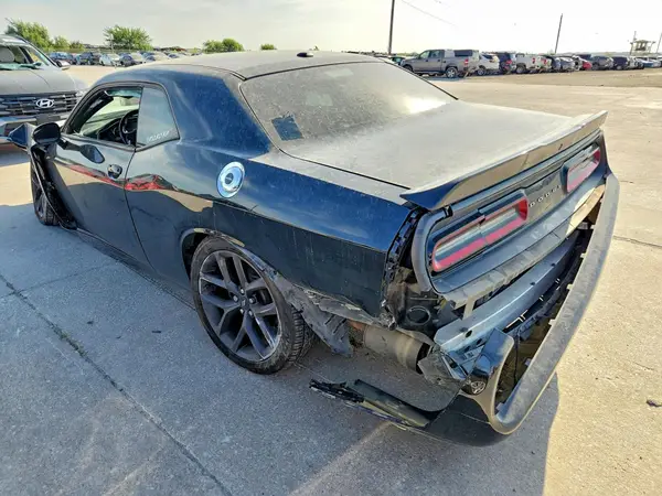 2C3CDZBT3MH509891 2021 DODGE CHALLENGER - Image 2