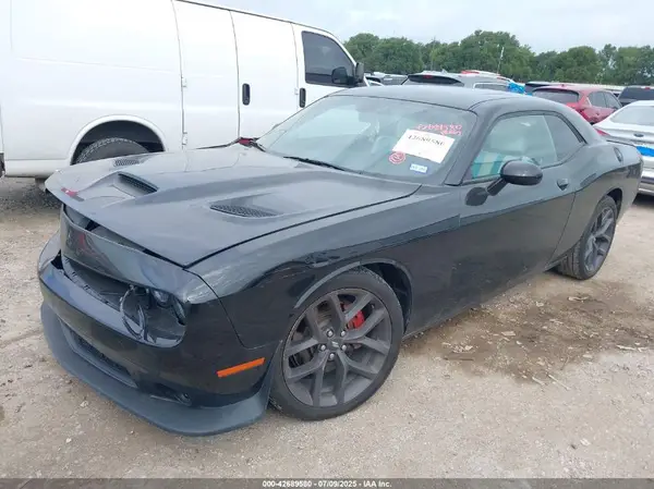 2C3CDZBT3MH635409 2021 DODGE CHALLENGER - Image 2
