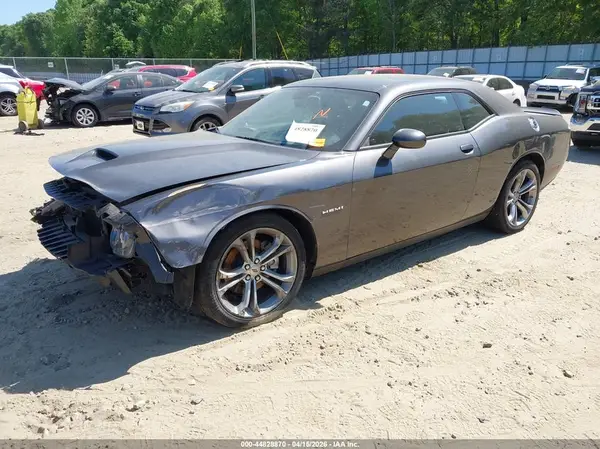 2C3CDZBT3NH124641 2022 DODGE CHALLENGER - Image 2