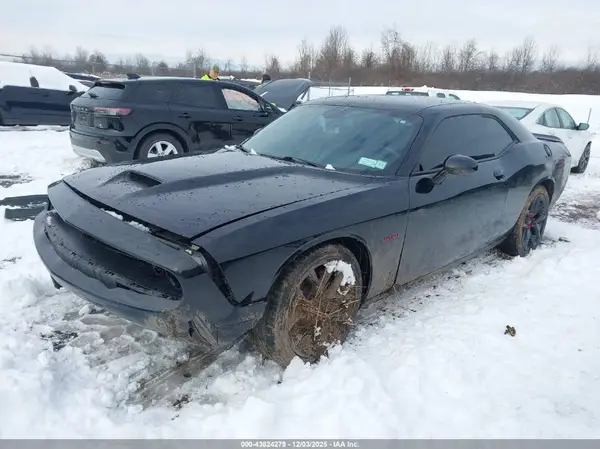 2C3CDZBT3NH188131 2022 DODGE CHALLENGER - Image 2