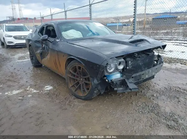 2C3CDZBT3PH566662 2023 DODGE CHALLENGER - Image 1