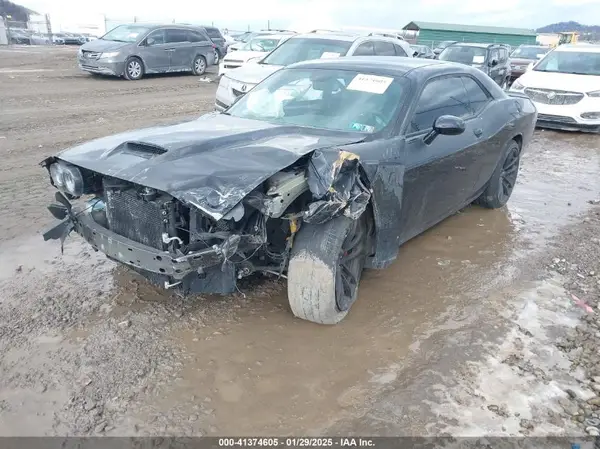 2C3CDZBT3PH566662 2023 DODGE CHALLENGER - Image 2