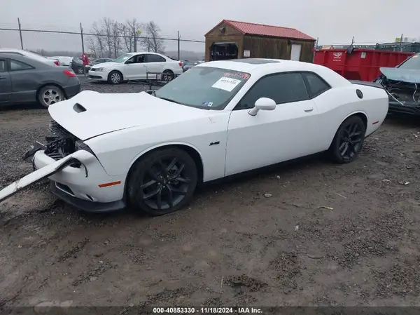 2C3CDZBT3PH574664 2023 DODGE CHALLENGER - Image 2