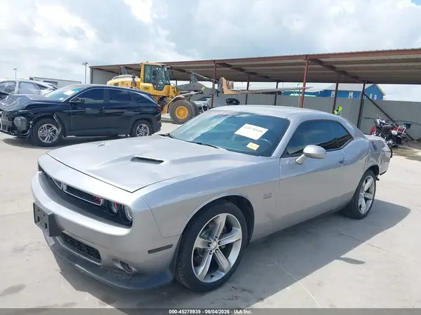 2C3CDZBT4GH129429 2016 DODGE CHALLENGER - Image 2