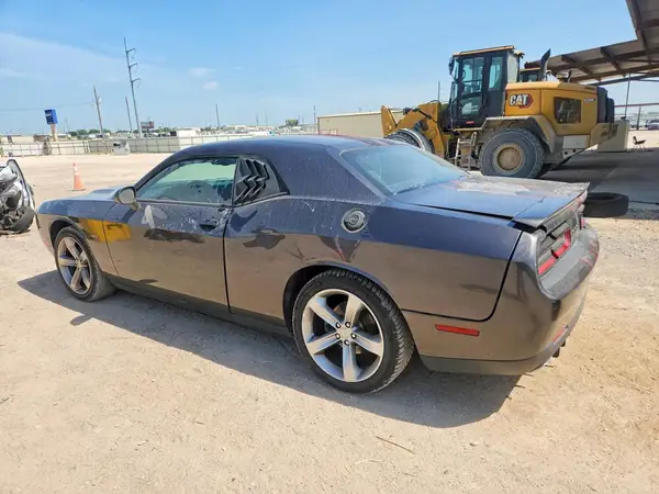 2C3CDZBT4GH218532 2016 DODGE CHALLENGER - Image 2