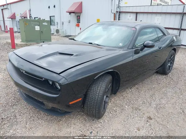 2C3CDZBT4GH226145 2016 DODGE CHALLENGER - Image 2