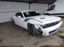 2C3CDZBT4GH279833 2016 DODGE CHALLENGER