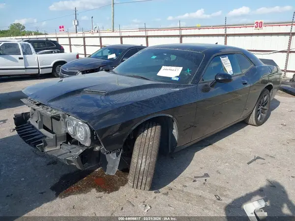 2C3CDZBT4HH513552 2017 DODGE CHALLENGER - Image 2