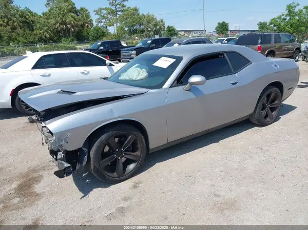2C3CDZBT4HH548723 2017 DODGE CHALLENGER - Image 2
