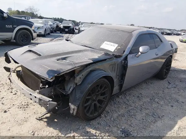 2C3CDZBT4JH225018 2018 DODGE CHALLENGER - Image 2