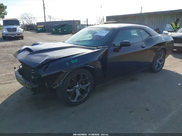 2C3CDZBT4KH531699 2019 DODGE CHALLENGER - Image 2