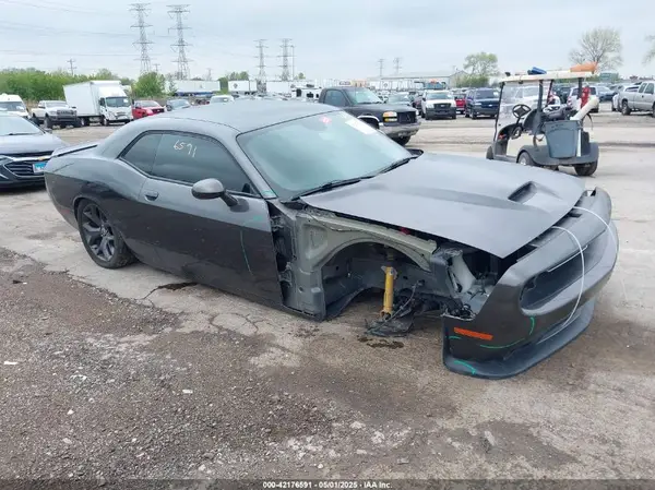 2C3CDZBT4KH593670 2019 DODGE CHALLENGER - Image 1