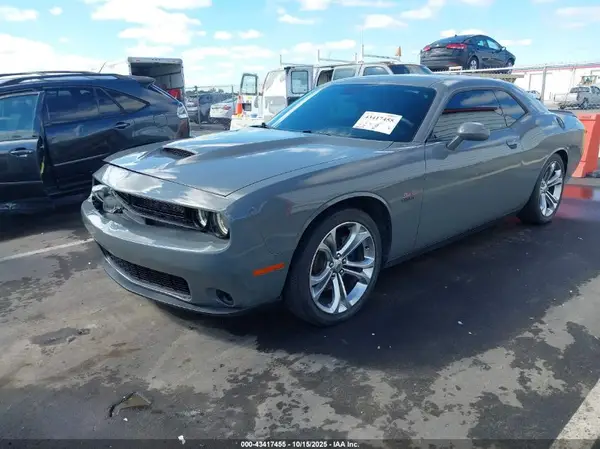 2C3CDZBT4KH603680 2019 DODGE CHALLENGER - Image 2
