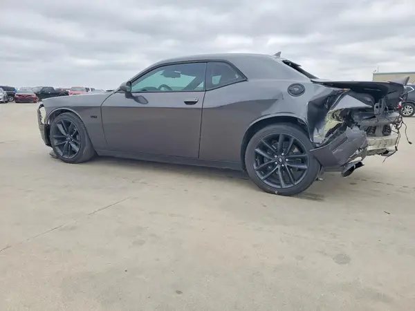 2C3CDZBT4LH118926 2020 DODGE CHALLENGER - Image 2