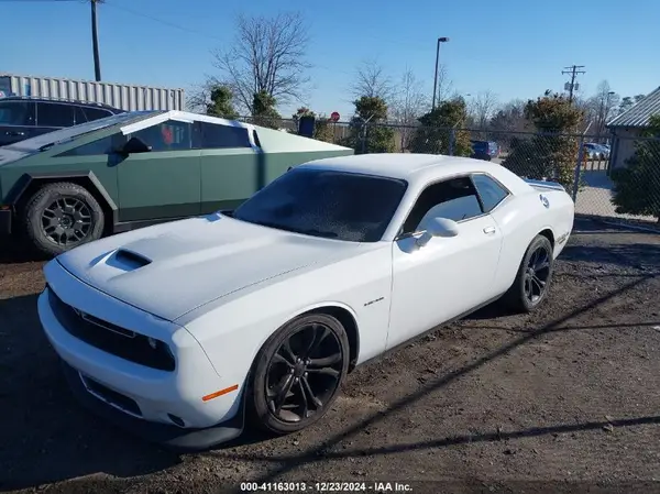 2C3CDZBT4LH161310 2020 DODGE CHALLENGER - Image 2
