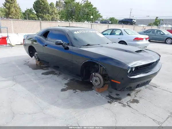2C3CDZBT4LH195070 2020 DODGE CHALLENGER - Image 1