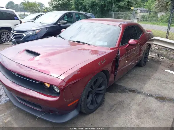 2C3CDZBT4MH586334 2021 DODGE CHALLENGER - Image 2