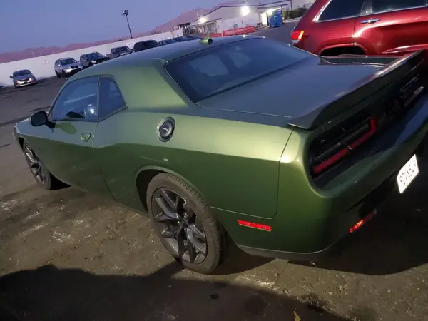 2C3CDZBT4NH242777 2022 DODGE CHALLENGER - Image 2
