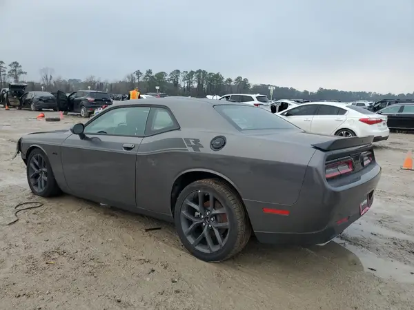 2C3CDZBT4PH630188 2023 DODGE CHALLENGER - Image 2