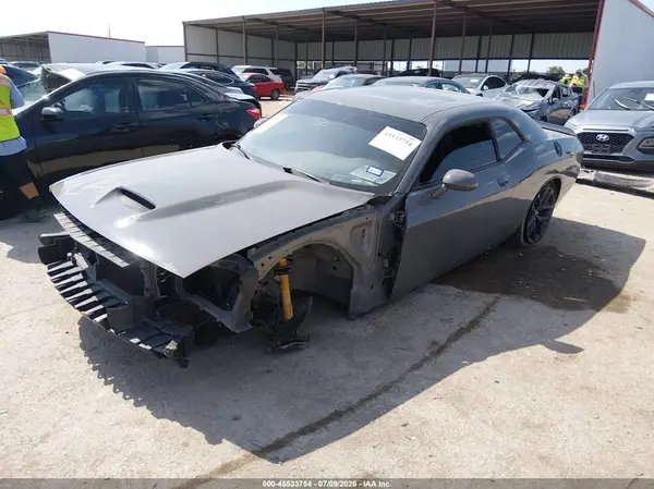 2C3CDZBT4PH696286 2023 DODGE CHALLENGER - Image 2
