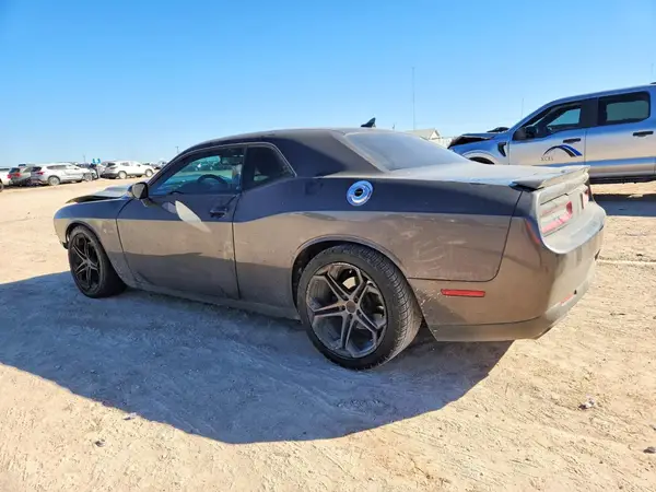 2C3CDZBT5GH138429 2016 DODGE CHALLENGER - Image 2
