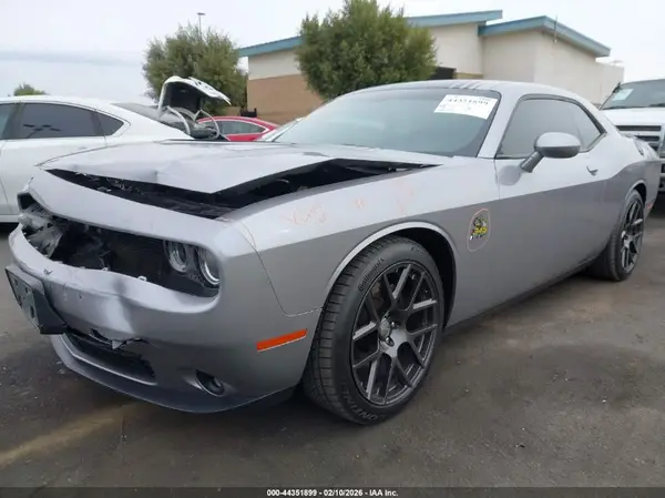 2C3CDZBT5GH254049 2016 DODGE CHALLENGER - Image 2