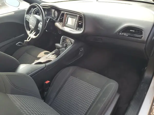 2C3CDZBT5GH275659 2016 DODGE CHALLENGER - Image 8