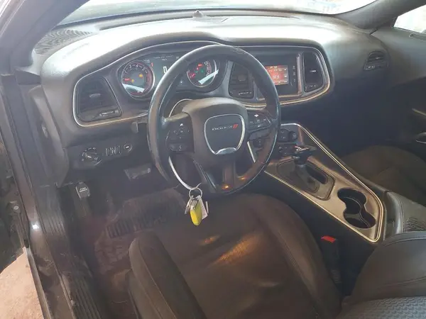 2C3CDZBT5HH513947 2017 DODGE CHALLENGER - Image 8