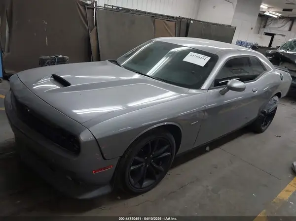 2C3CDZBT5HH548858 2017 DODGE CHALLENGER - Image 2