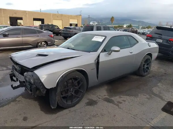 2C3CDZBT5HH611683 2017 DODGE CHALLENGER - Image 2