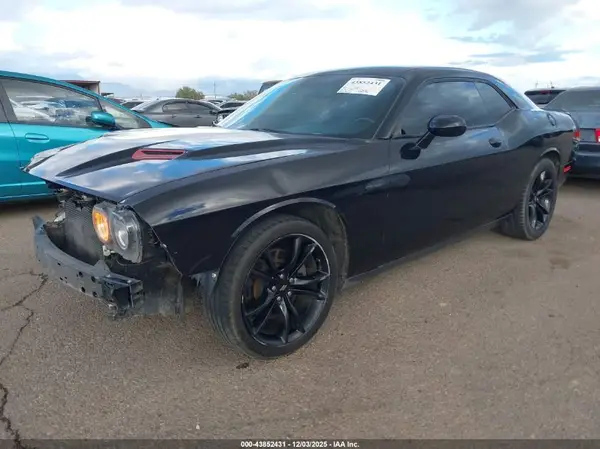 2C3CDZBT5HH633988 2017 DODGE CHALLENGER - Image 2