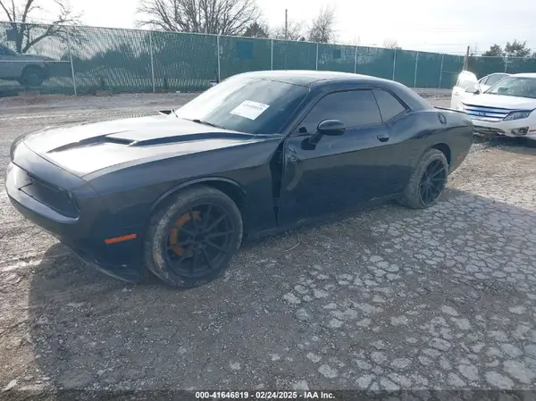 2C3CDZBT5HH651374 2017 DODGE CHALLENGER - Image 2