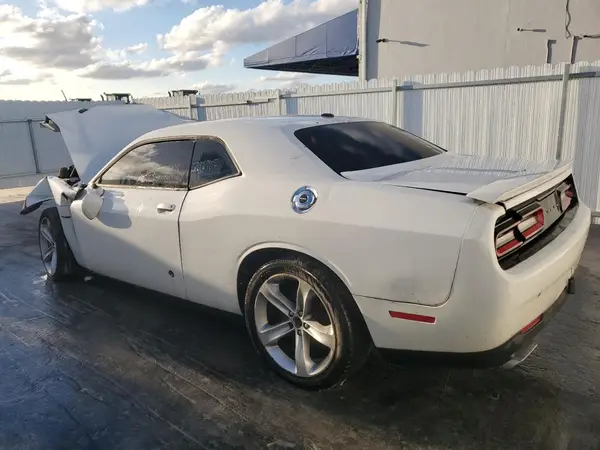 2C3CDZBT5HH658003 2017 DODGE CHALLENGER - Image 2
