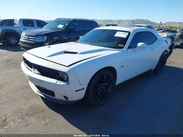 2C3CDZBT5JH111836 2018 DODGE CHALLENGER - Image 2