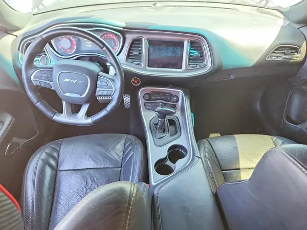 2C3CDZBT5JH205019 2018 DODGE CHALLENGER - Image 8