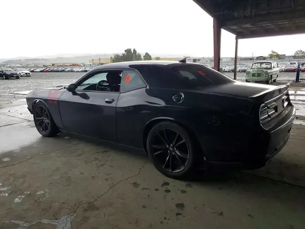 2C3CDZBT5JH246282 2018 DODGE CHALLENGER - Image 2