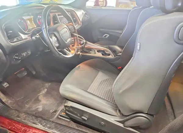 2C3CDZBT5KH557017 2019 DODGE CHALLENGER - Image 8