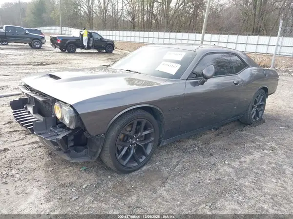 2C3CDZBT5LH235981 2020 DODGE CHALLENGER - Image 2