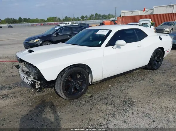 2C3CDZBT5LH243756 2020 DODGE CHALLENGER - Image 2