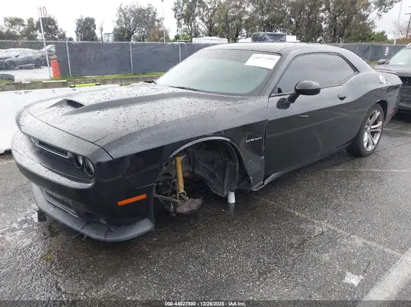 2C3CDZBT5MH546361 2021 DODGE CHALLENGER - Image 2