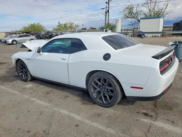 2C3CDZBT5NH137584 2022 DODGE CHALLENGER - Image 2