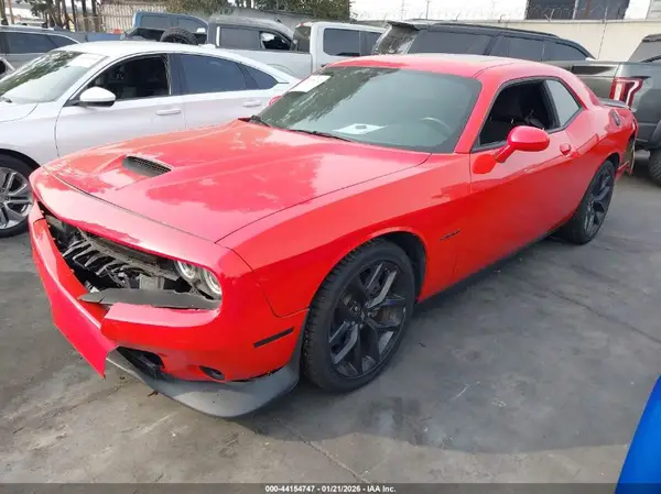 2C3CDZBT5NH180323 2022 DODGE CHALLENGER - Image 2